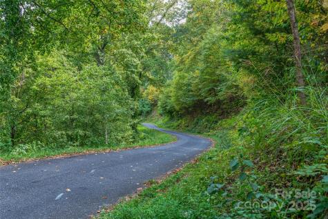 1380 Seven Glens Drive Weaverville NC 28787