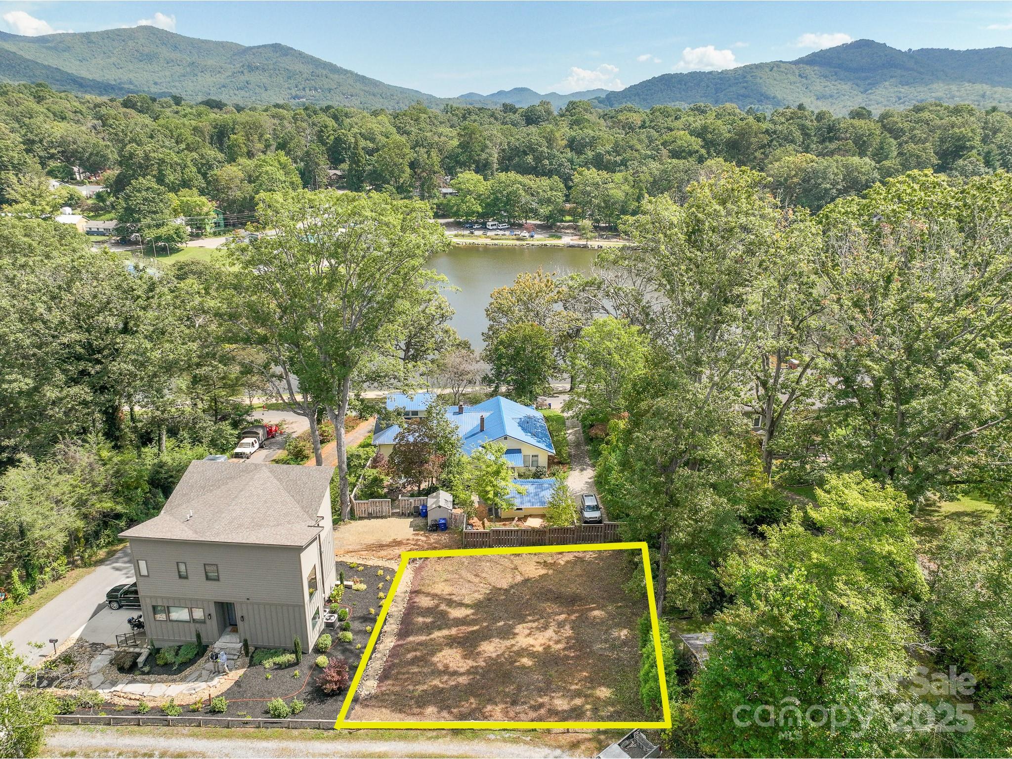 312 Lake Oak Drive Black Mountain NC 28711