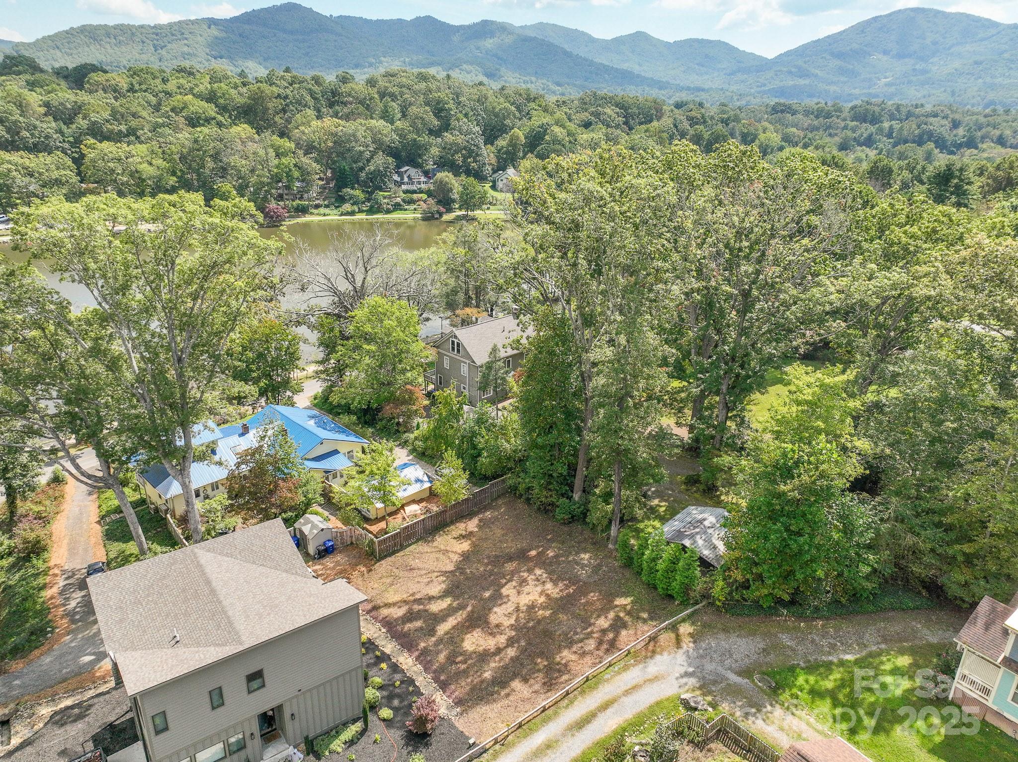 312 Lake Oak Drive Black Mountain NC 28711