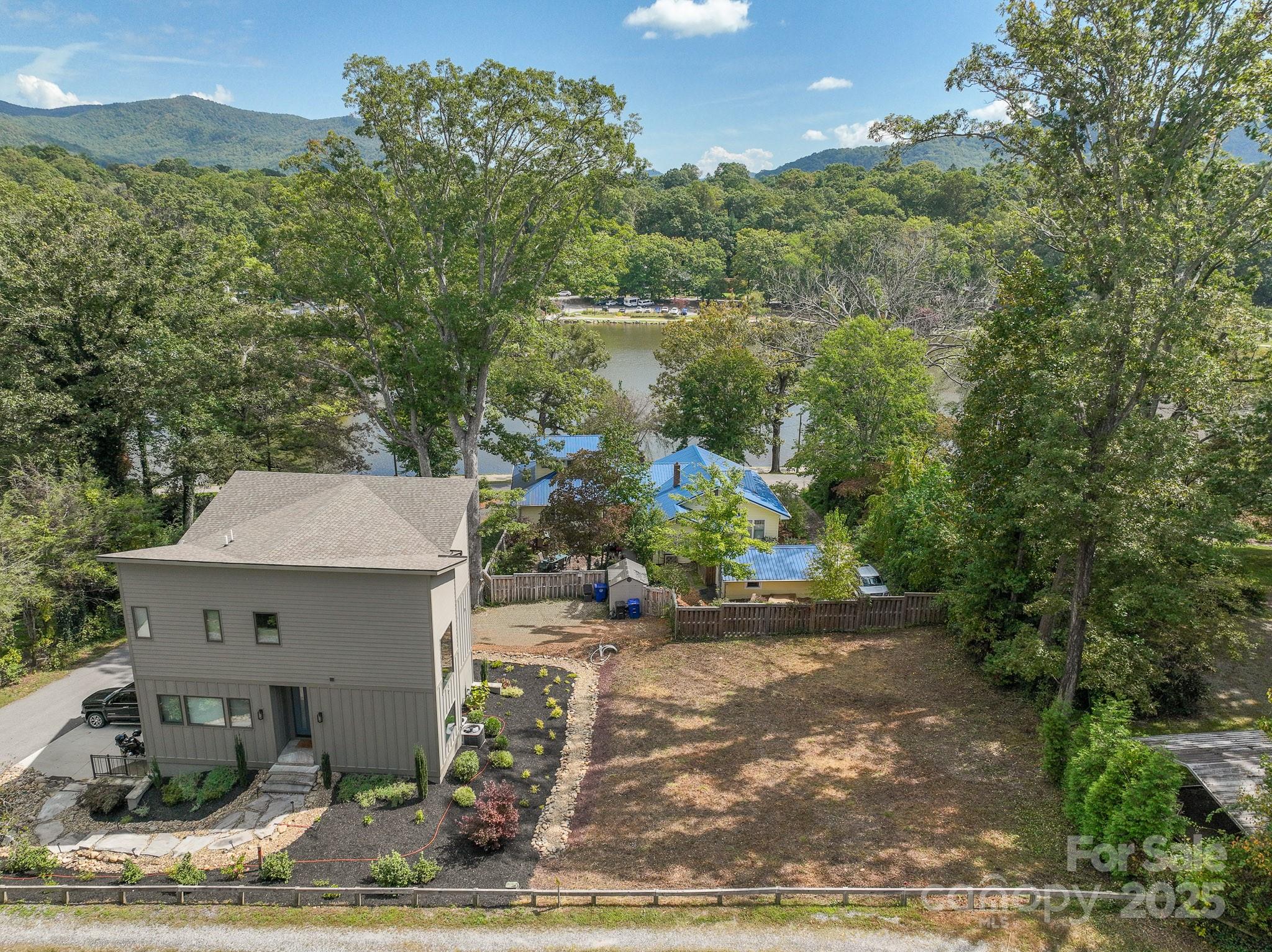 312 Lake Oak Drive Black Mountain NC 28711