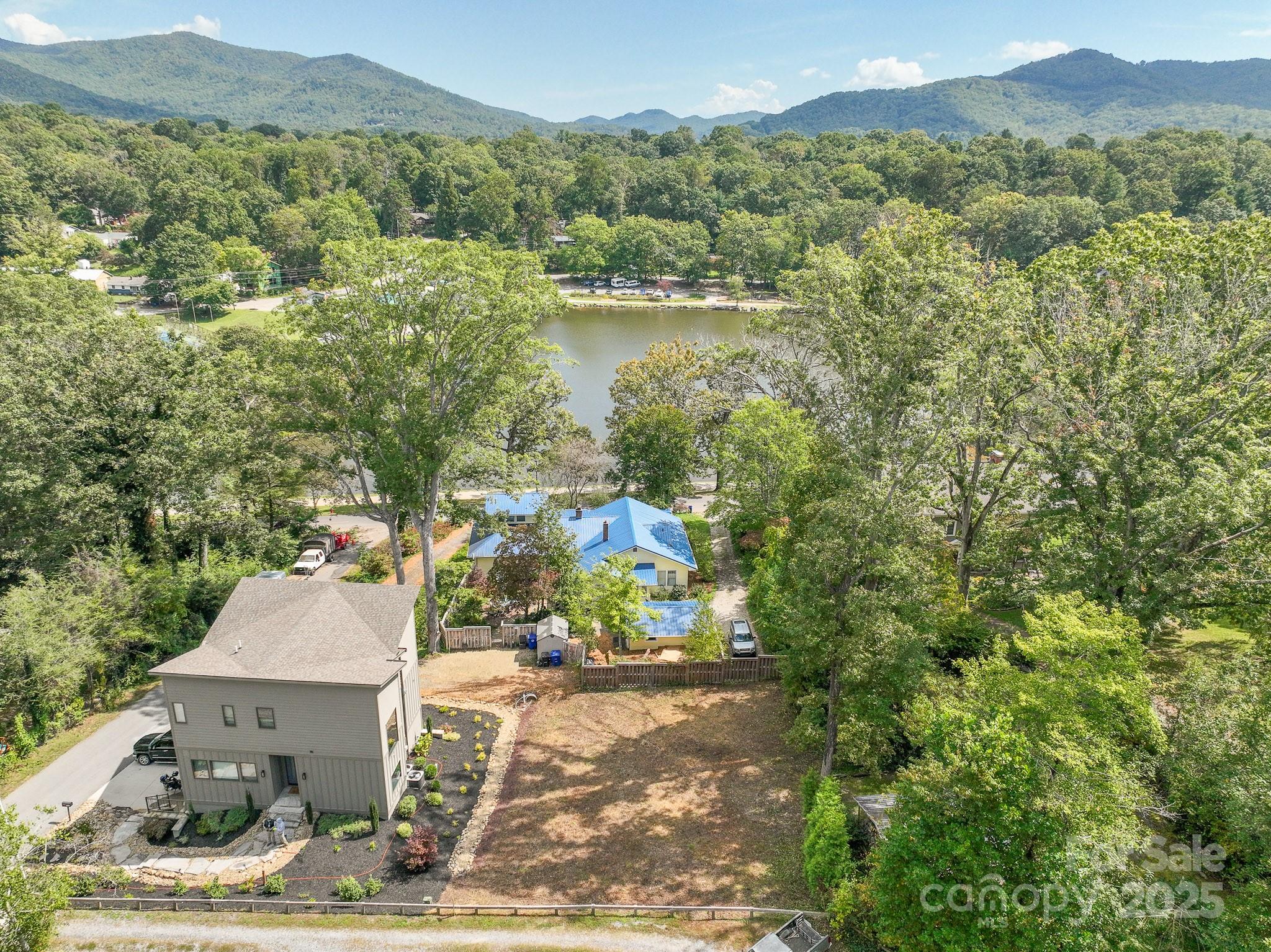312 Lake Oak Drive Black Mountain NC 28711