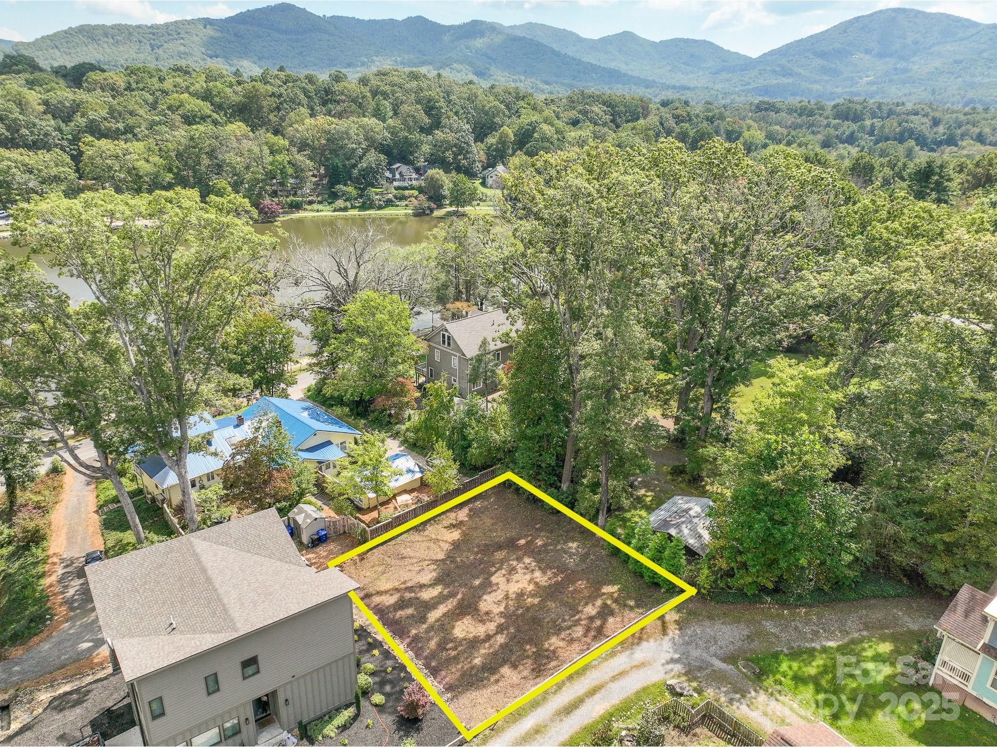 312 Lake Oak Drive Black Mountain NC 28711