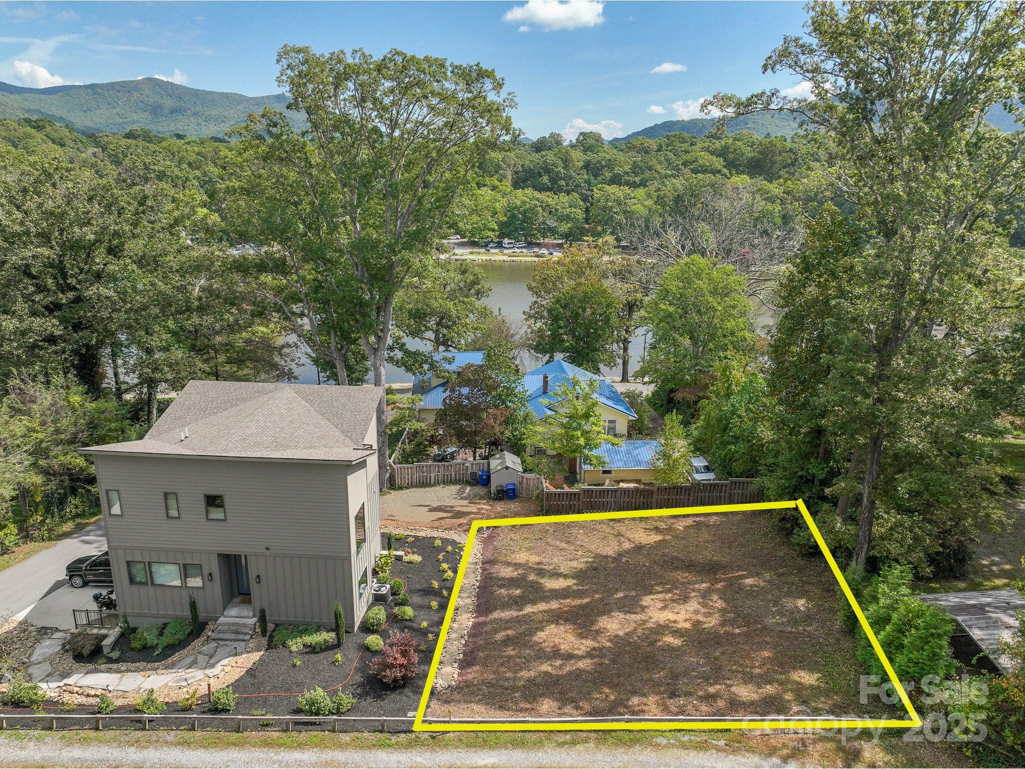 312 Lake Oak Drive Black Mountain NC 28711
