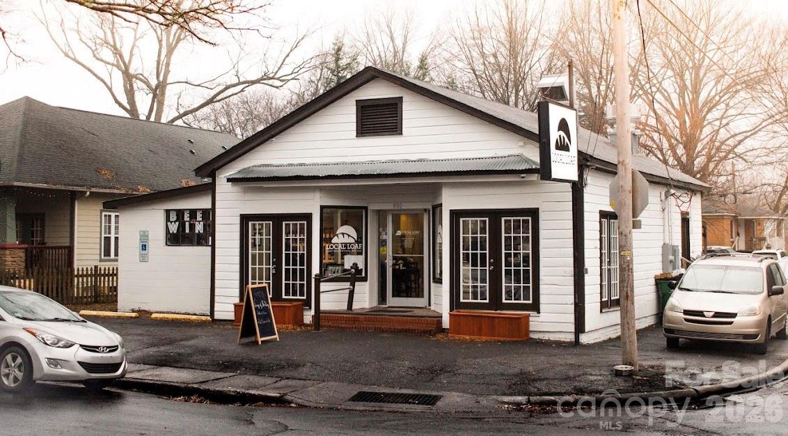 700 E 37th Street Charlotte NC 28205