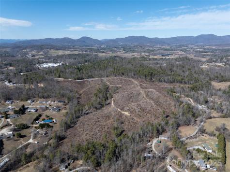 9999 Star Point Drive Hendersonville NC 28792