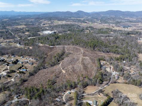 9999 Star Point Drive Hendersonville NC 28792