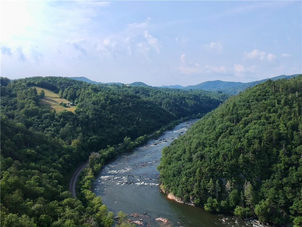 305 Raccoon Run Marshall NC 28753