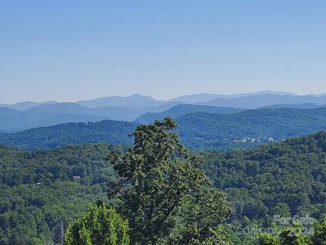 101 Wood Owl Court Hendersonville NC 28791