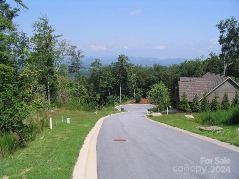 101 Wood Owl Court Hendersonville NC 28791