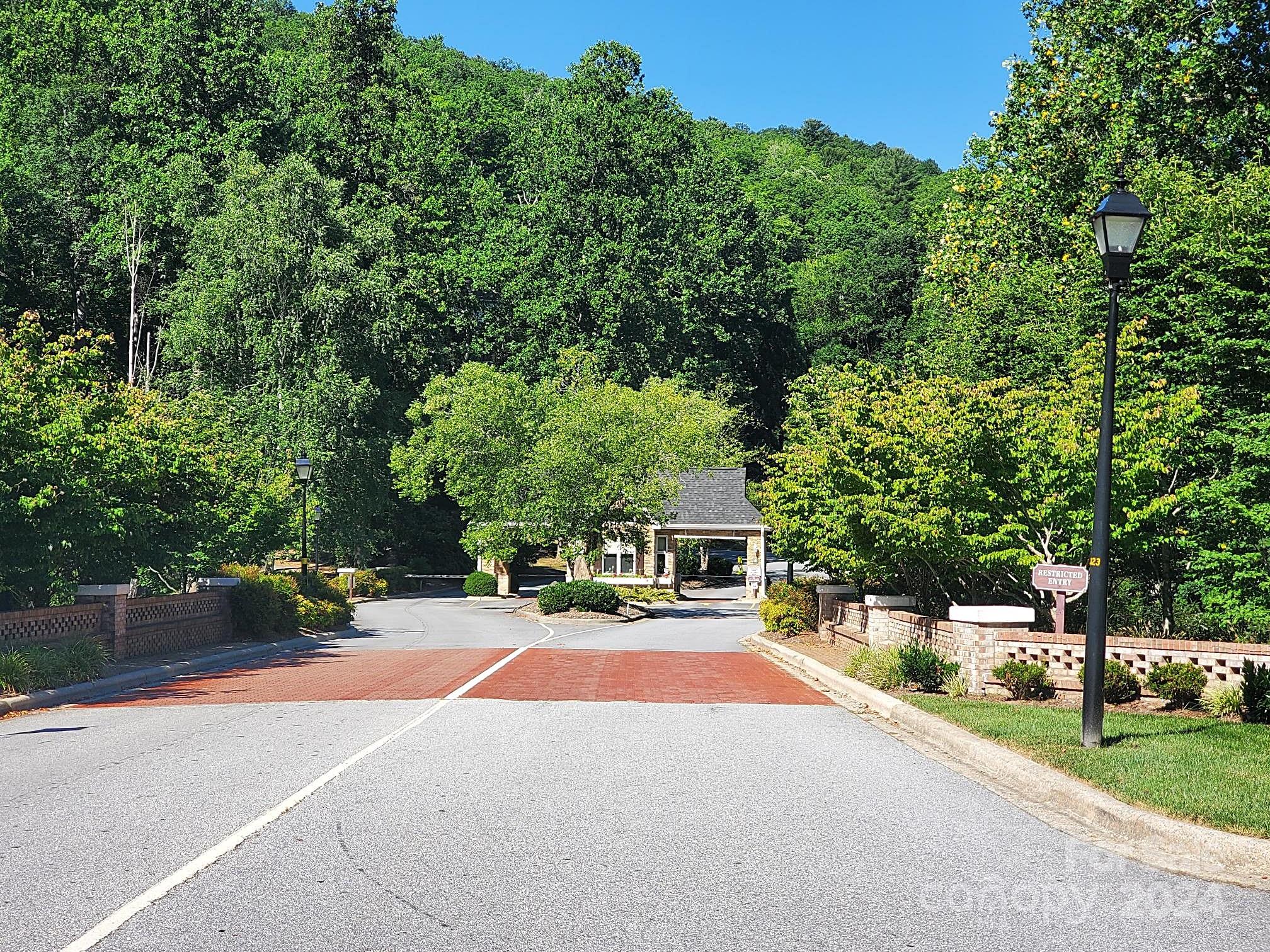 101 Wood Owl Court Hendersonville NC 28791