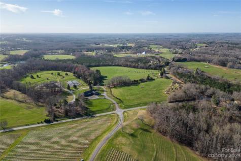 157 Melvin Hill Road Columbus NC 28722