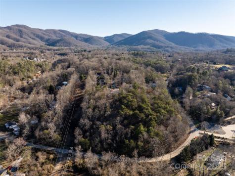 477 Rowland Road Swannanoa NC 28778