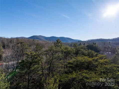 477 Rowland Road Swannanoa NC 28778