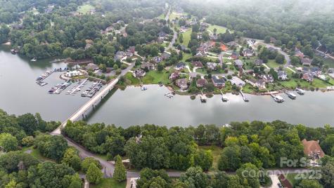 281 Windemere Isle Road Statesville NC 28677