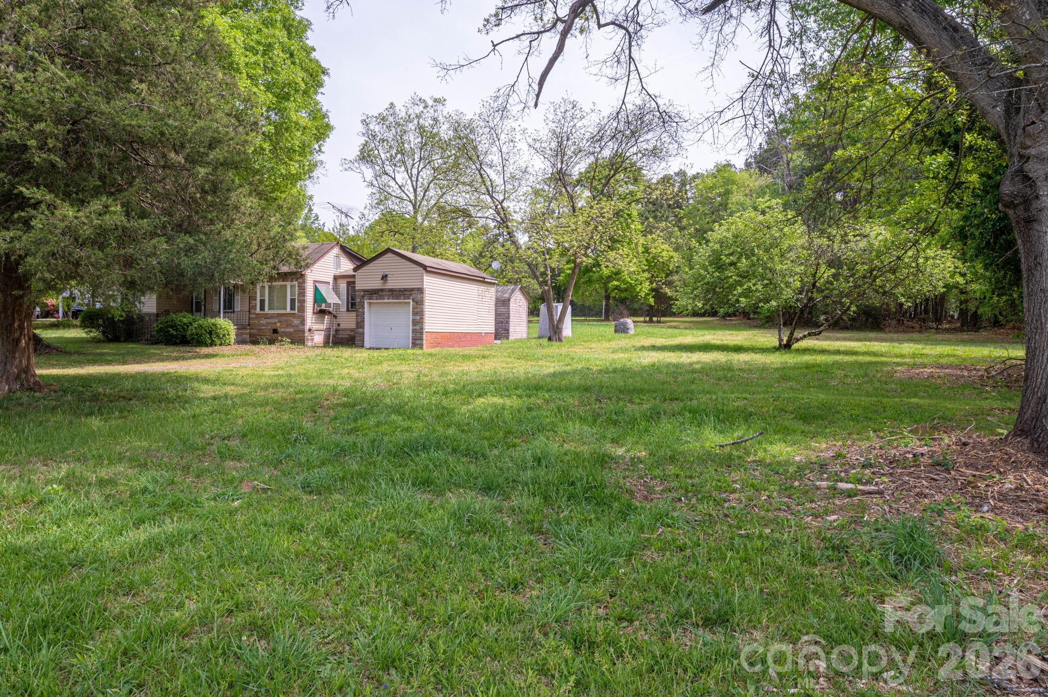 2059 South Point Road Belmont NC 28012