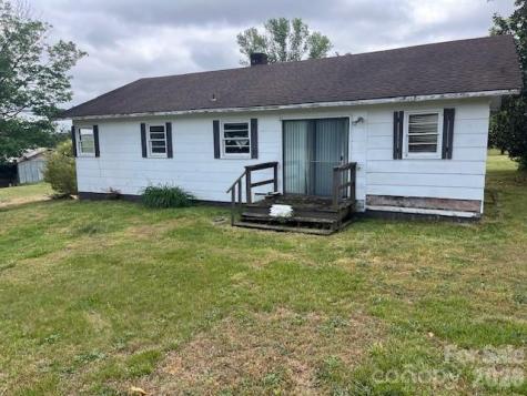 304 Floyd Blackwell Road Tryon NC 28782