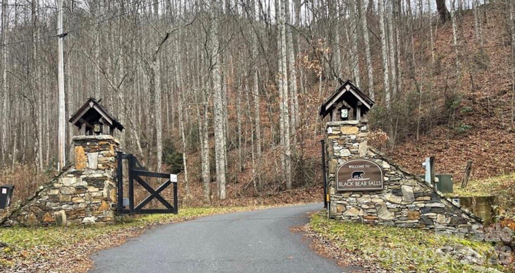 103 One Feather Road Whittier NC 28789