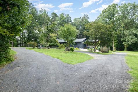 1932 Slater Road Charlotte NC 28216
