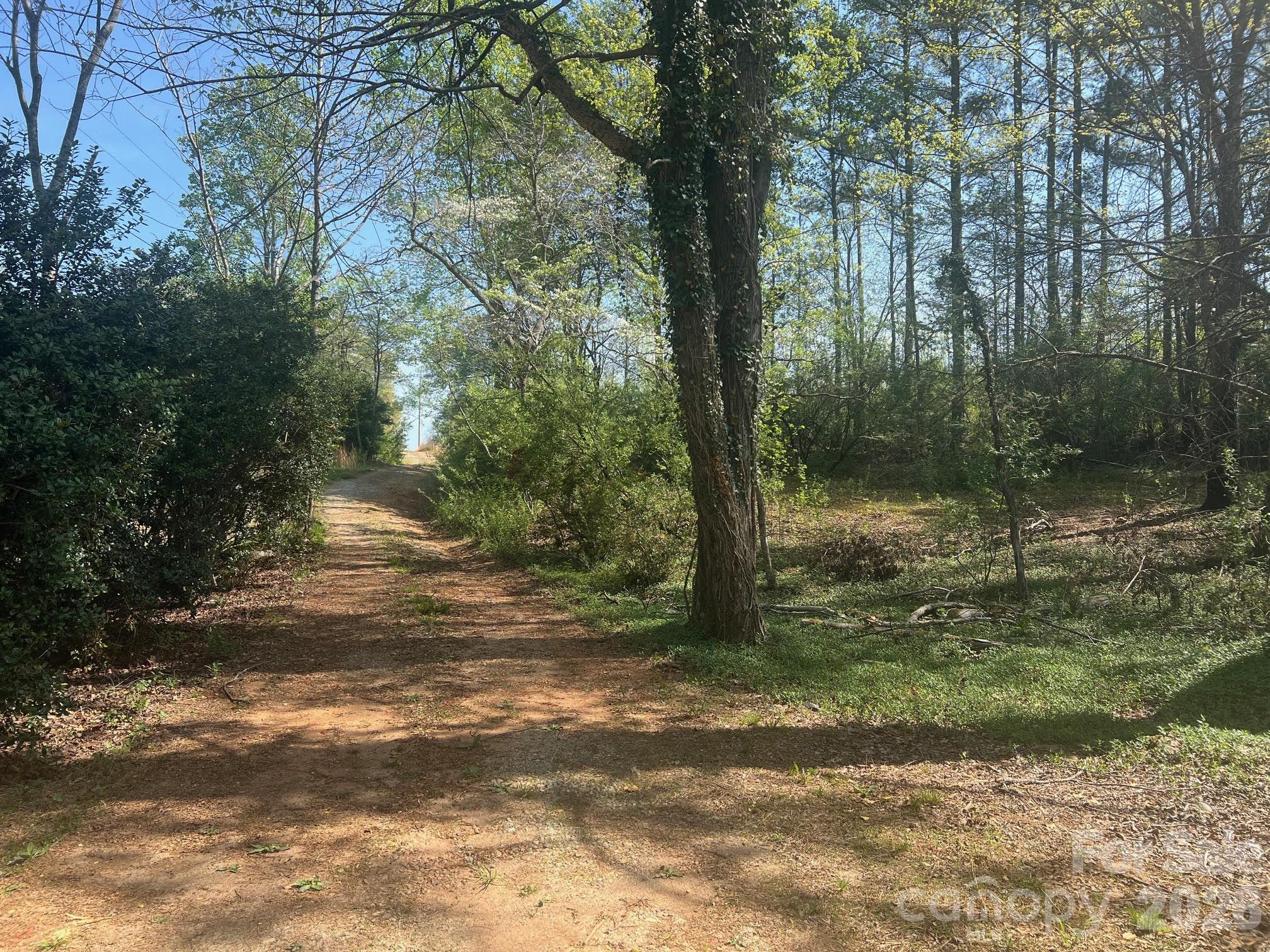 6374 Peniel Road Tryon NC 28782