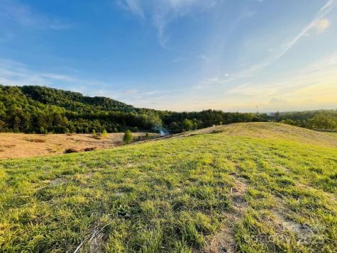 87 Barnardsville Highway Weaverville NC 28787