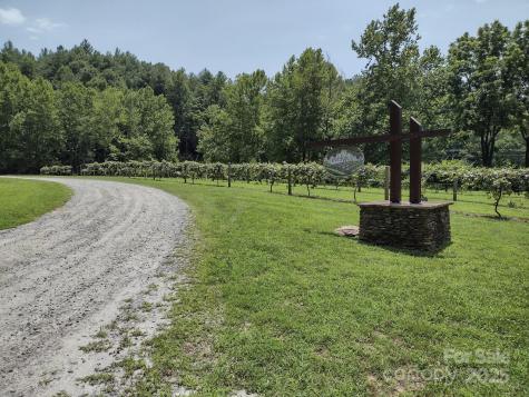4899 White Oak Way Lenoir NC 28645