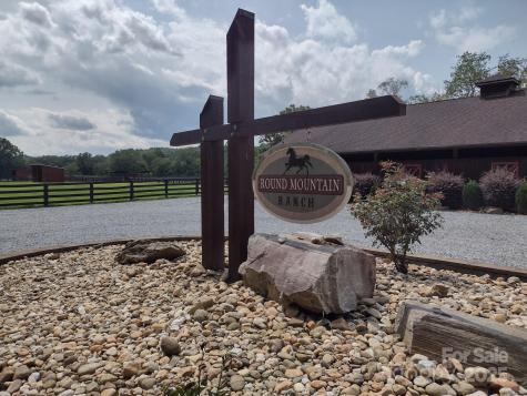4899 White Oak Way Lenoir NC 28645
