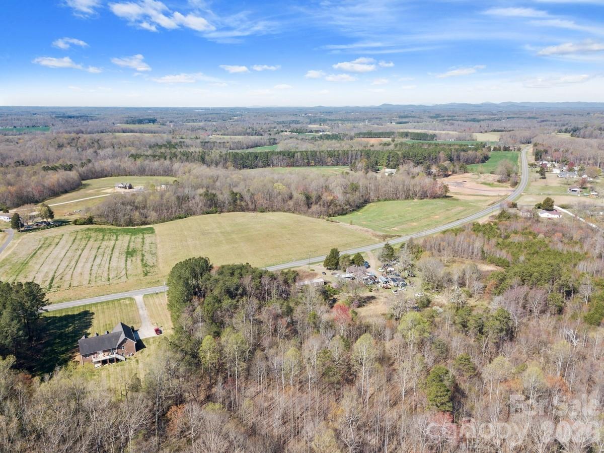 879 E Memorial Highway Harmony NC 28634