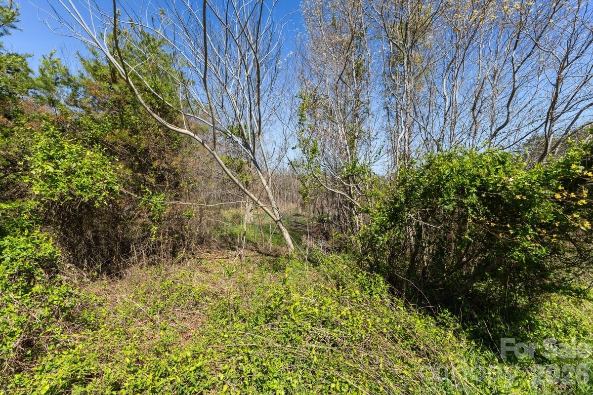 879 E Memorial Highway Harmony NC 28634