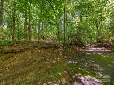 J 33 Cherokee Point Lake Toxaway NC 28747