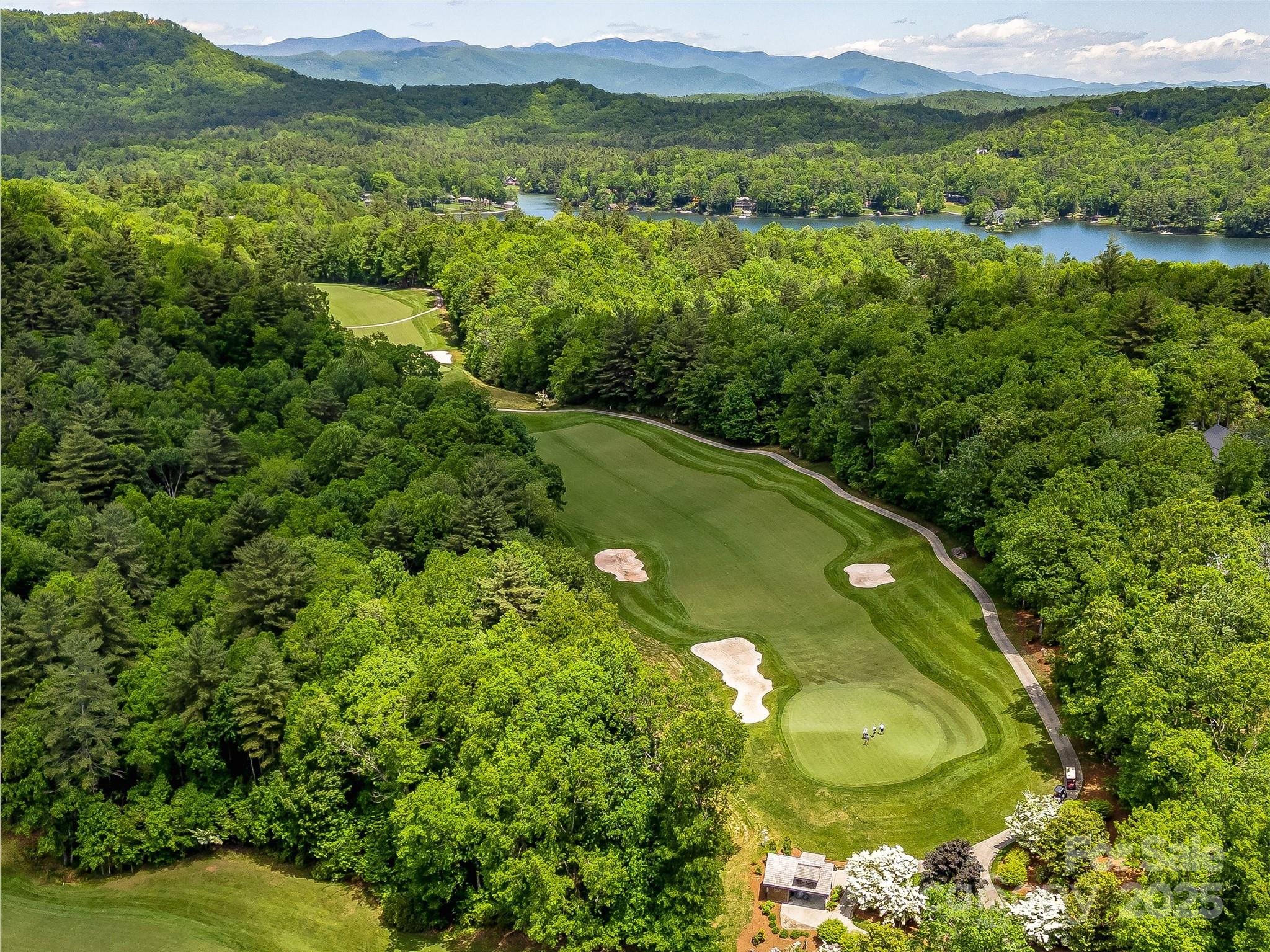 J 33 Cherokee Point Lake Toxaway NC 28747