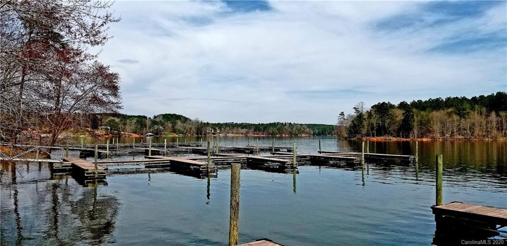 2962 E Paradise Harbor Drive Connelly Springs NC 28612