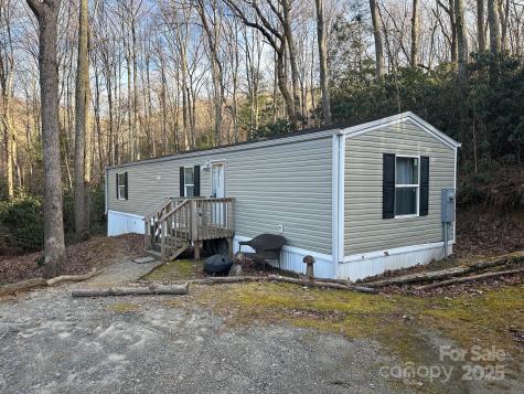 21 Vicki Ambrose Drive Fletcher NC 28732