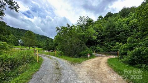 0000 Wayward Cove Clyde NC 28721