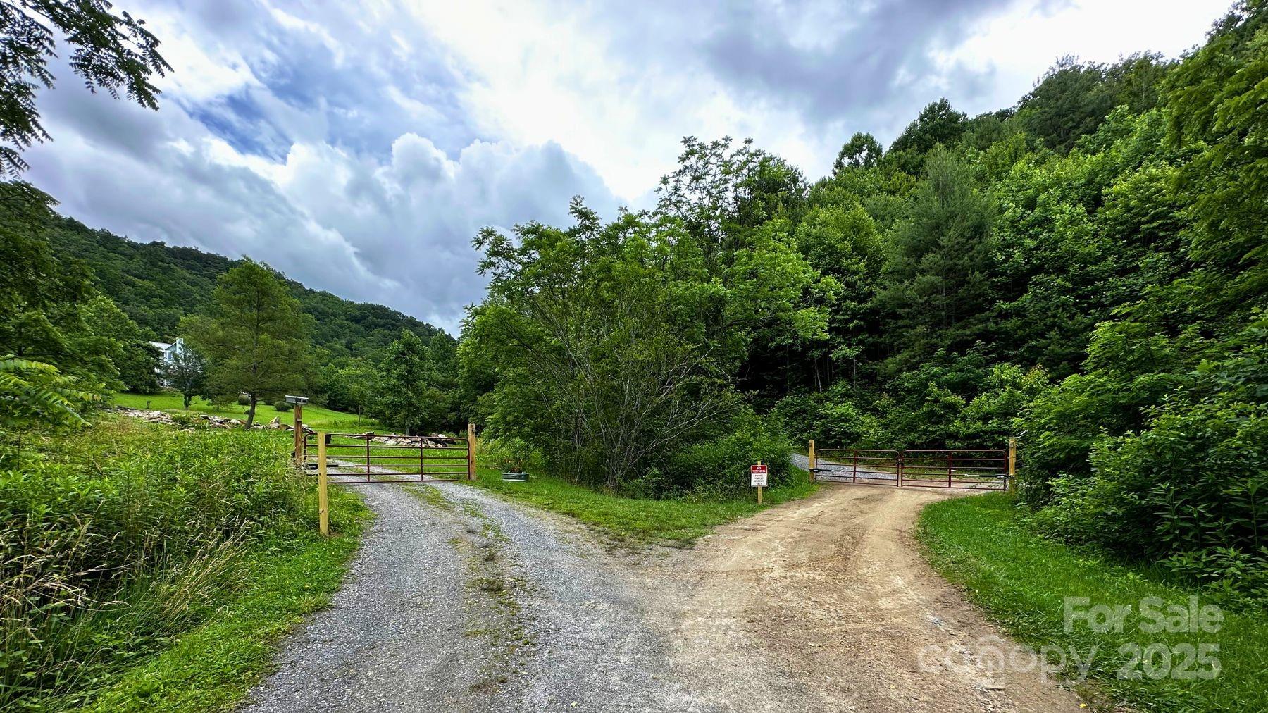 0000 Wayward Cove Clyde NC 28721