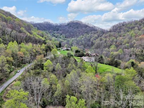 676 Cathey Cove Road Waynesville NC 28786