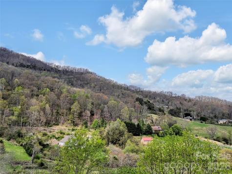 676 Cathey Cove Road Waynesville NC 28786