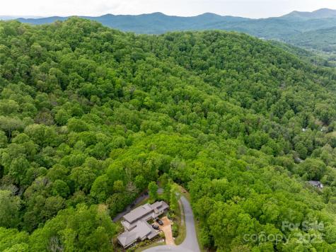 1111 Elm Tree Lane Swannanoa NC 28778