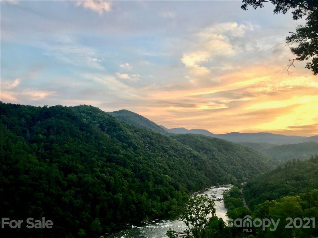 141 River Club Trail Marshall NC 28753