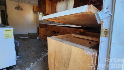 2244 E Little Horse Creek Road Lansing NC 28643