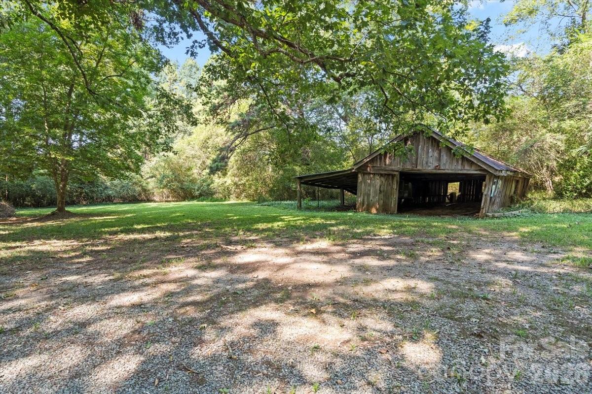 1715 Union Road Matthews NC 28104