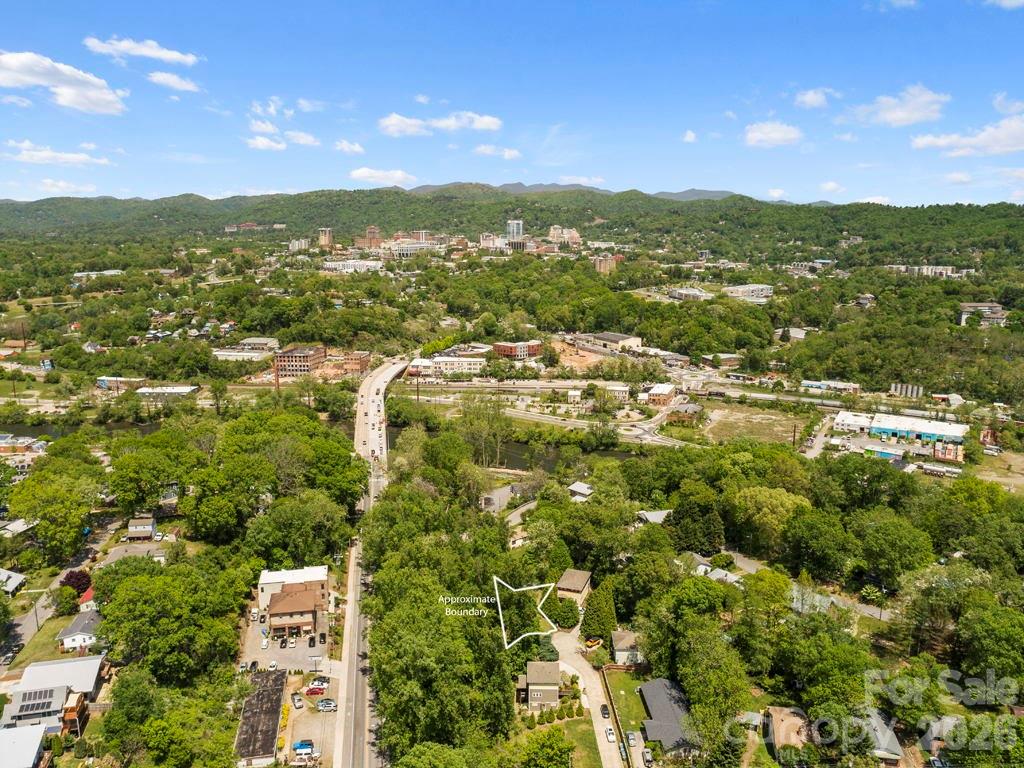 20 Riverlink Lane Asheville NC 28806
