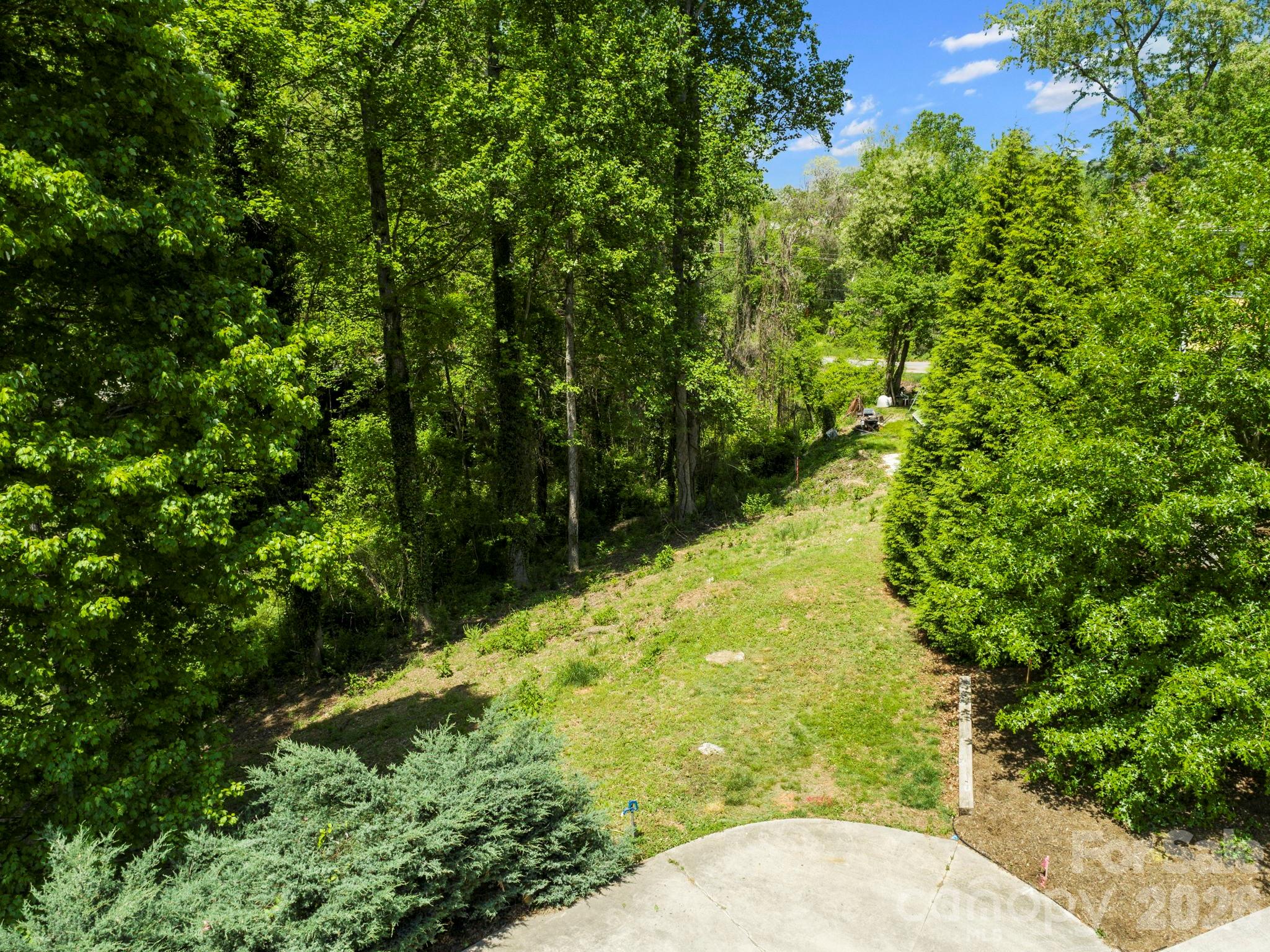 20 Riverlink Lane Asheville NC 28806