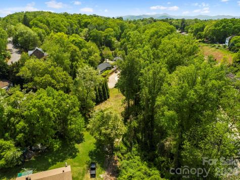 20 Riverlink Lane Asheville NC 28806