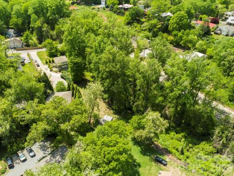 20 Riverlink Lane Asheville NC 28806