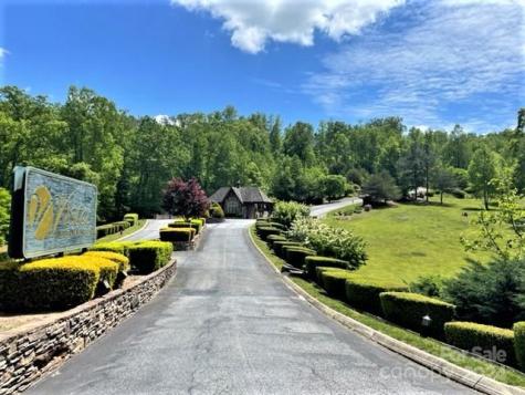 306 Rock Ledge Drive Lake Lure NC 28746