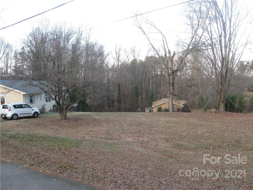 3142 Charlotte Highway Mooresville NC 28117