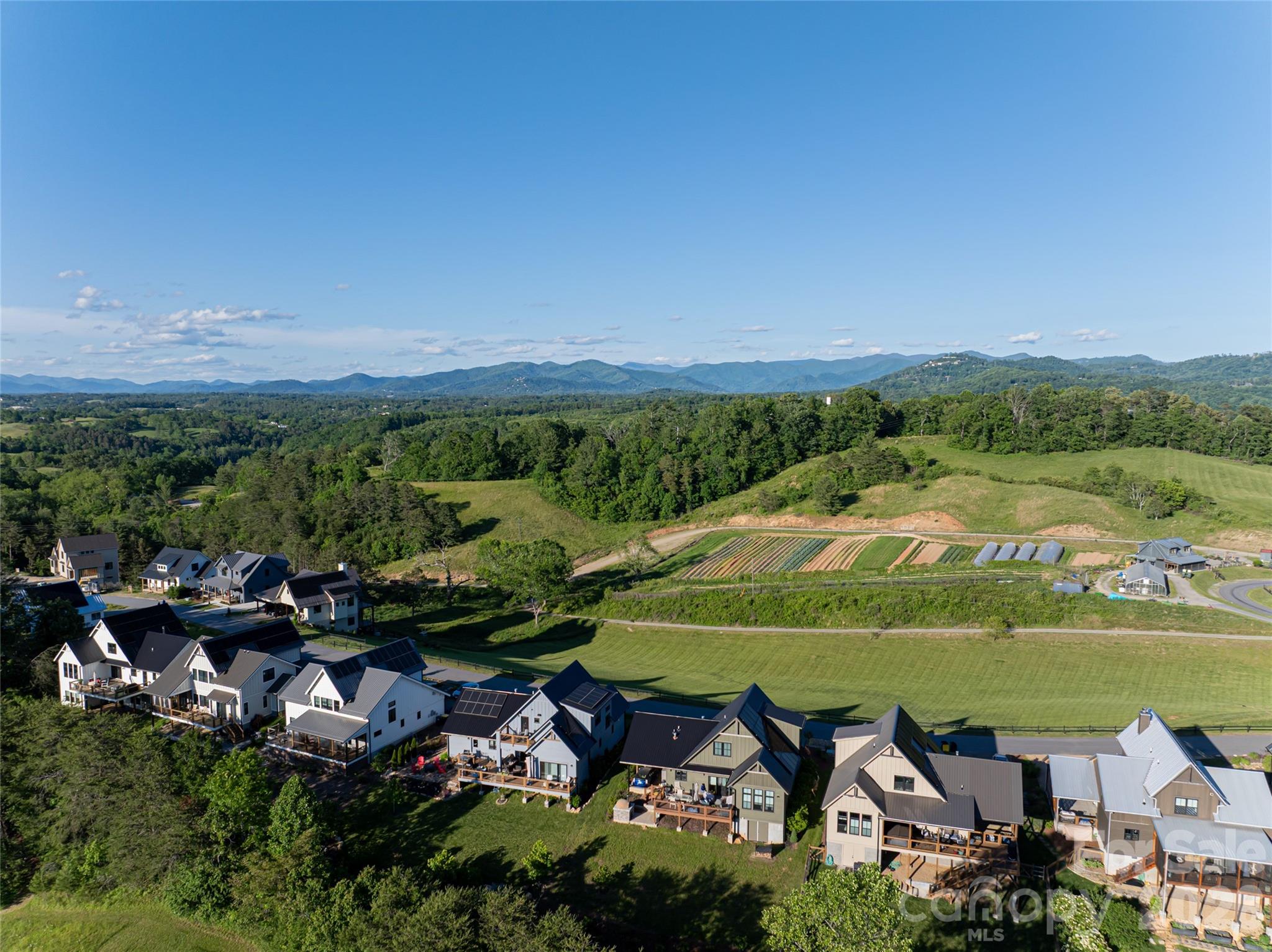 124 Lilikoi Lane Asheville NC 28804
