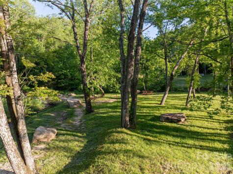 124 Lilikoi Lane Asheville NC 28804