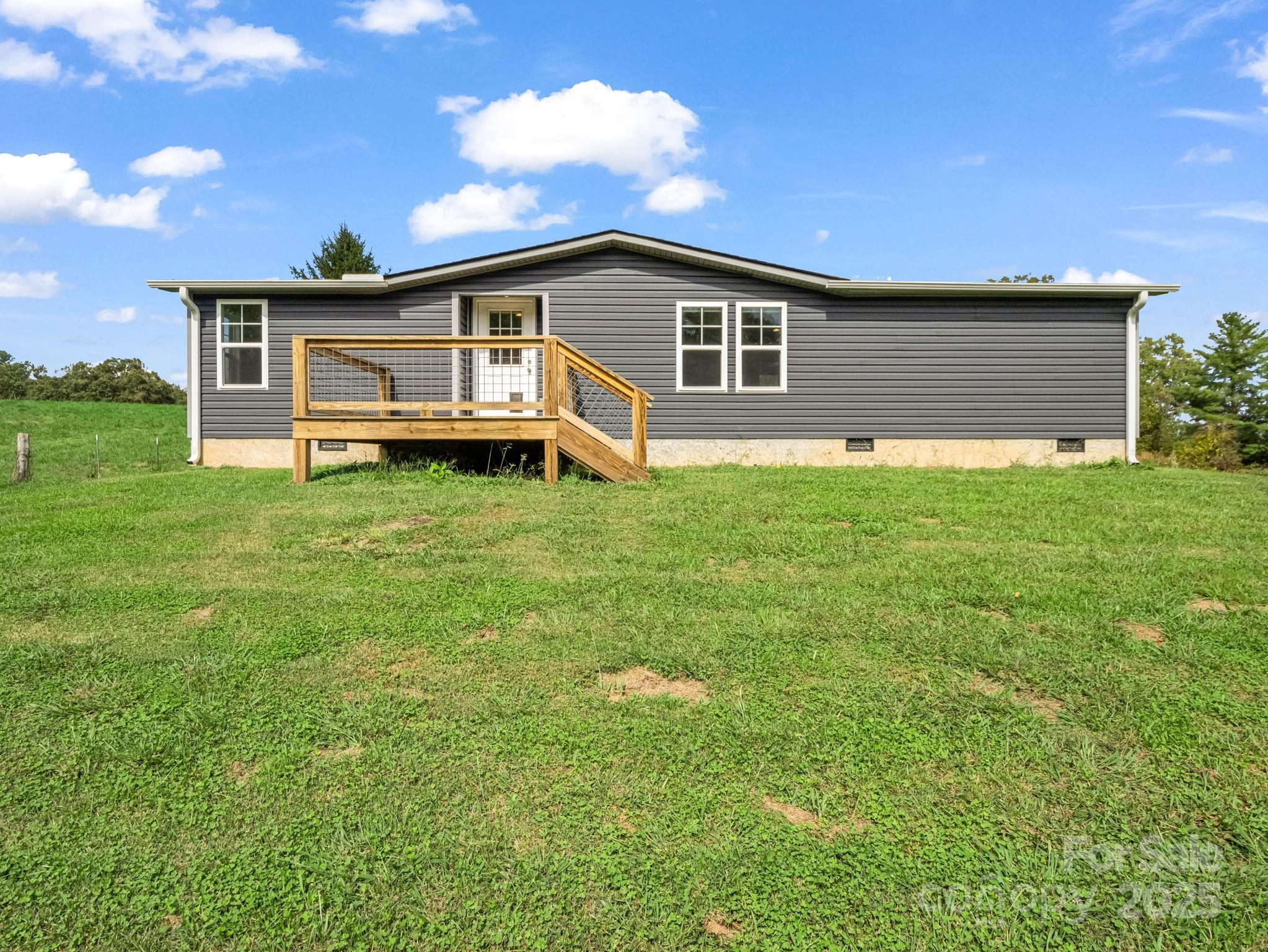 128 Cook Lane Mills River NC 28759