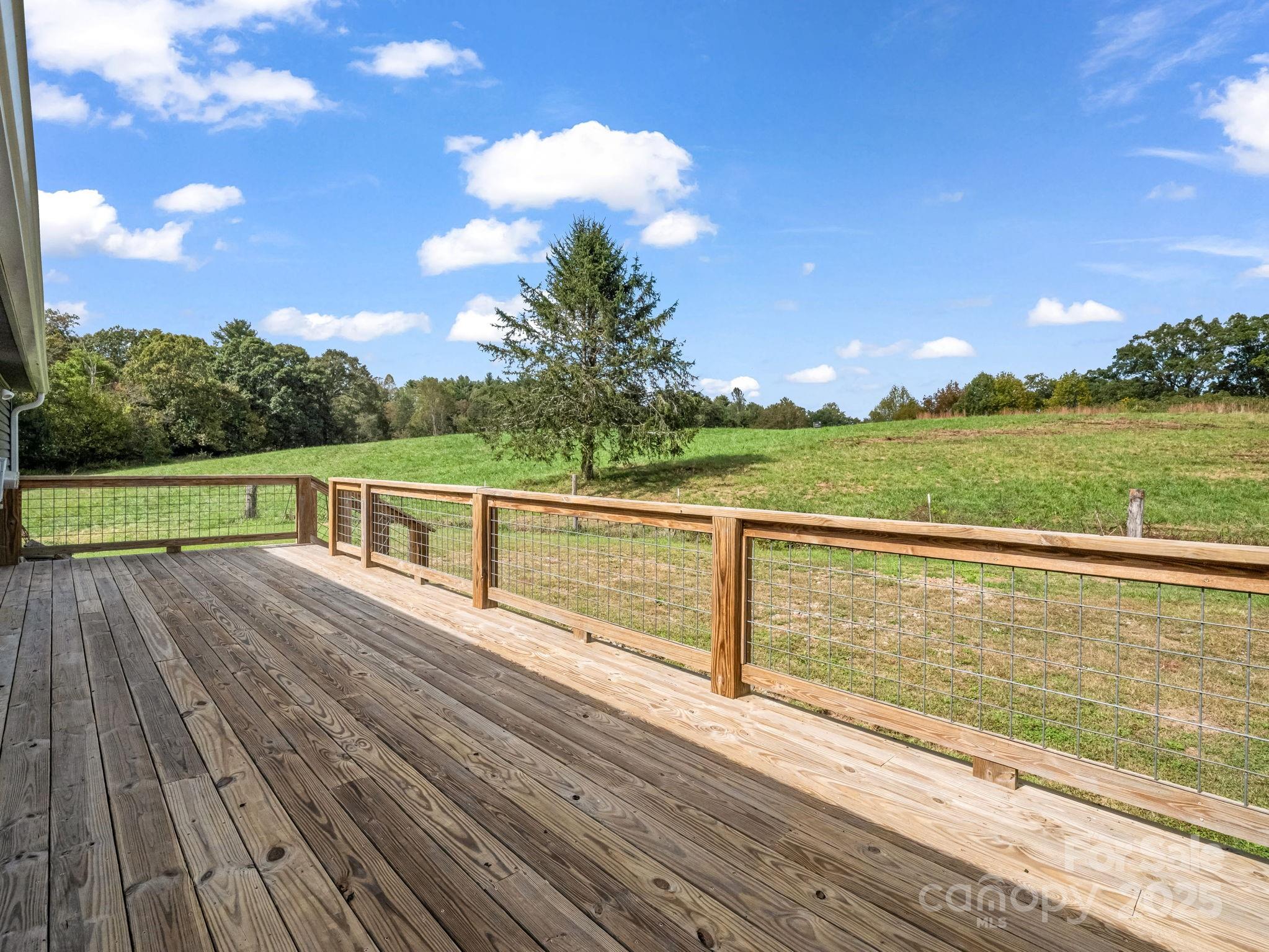 128 Cook Lane Mills River NC 28759